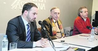 Santiago Abascal, Esteban AlÃº, presidente del Ateneo de Oviedo, y Gustavo Bueno SÃ¡nchez, ayer, en el Club Prensa Asturiana.