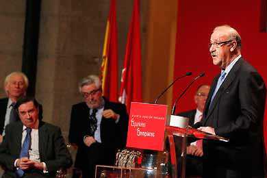 Vicente del Bosque, pronuncia su discurso tras recibir el premio. / J. B.
