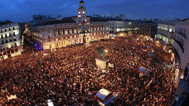 el-movimiento-15-m-tendra-una-placa-de-homenaje-en-la-puerta-del-sol.jpg
